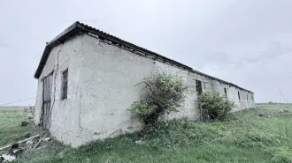 Нежилое здание 521 кв.м и земельный участок 13392 кв.м, Курганская область Нежилое, площадь 521 кв.м., кадастровый номер 45:01:011003:379, количество этажей 1, в том числе подземных 0, адрес (местоположение) объекта: Российская Федерация, Курганская область, муниципальный округ Альменевский, с…