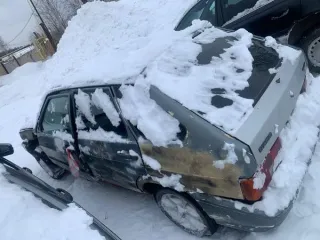 ВАЗ 2114, 2009 года выпуска, серебристого цвета, без государственных регистрационных знаков. VIN: XTA21144094749471 (11-006188-1). Наличие ключей и документов (при наличии) указано в составе лота. Техническое состояние транспортного средства не проверялось.