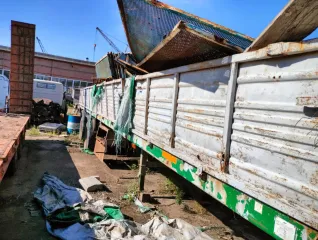 Полуприцеп МАЗ-938660-043 2007 года, VIN Y3M93866070007096. Осмотр по адресу: г. Самара, ул. Камышинская, 13 в рабочие дни по предварительной записи по телефону +7 987 919 95 07 (Евгений) или +7 927 267 29 34 (Олег Анатольевич). Документация доступна по адресу: г. Самара, ул. Мичурина, д. 52, комн…