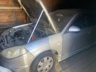 Ниссан Вингроад, 2002 год, серый. VIN отсутствует, ПТС 25ТХ147175, двигатель №300895А, мощность 105 л. с. (77 кВт), объем 1497 куб. см, максимальная масса 1455 кг, масса без нагрузки 1180 кг. Пробег уточнять при осмотре.