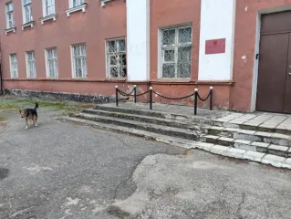 Здание нежилое (штаб-управление), кадастровый номер 73:24:010101:11802, количество этажей: 2, площадь 851 кв.м., адрес: г.Ульяновск, войсковая часть 34236 (хозяйственное ведение).