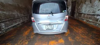 Автомобиль Honda Freed Hybrid, 2011 года выпуска, VIN отсутствует.
