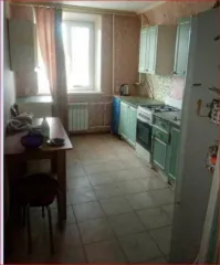 Квартира в Саратовской обл., 48,2 кв.м., расположенная по адресу: РОССИЯ, Саратовская область, Озинский, г.п. Озинское, р.п. Озинки, г.п. Озинское, р.п.Озинки, Лесная ул, д. 1а, кв. 3, с кадастровым номером: 64:23:121114:77, площадью: 48,2кв.м.