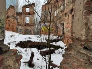 Жилой дом 413.9 м² в Санкт-Петербурге, Рыбацкий проспект, дом 5, литера А. Кадастровый номер 78:12:0007201:7287. Продажа 1325/1800 долей Санкт-Петербурга в праве общей долевой собственности на жилой дом, признанный непригодным для постоянного проживания. Количество этажей: 1. Количество подземных…