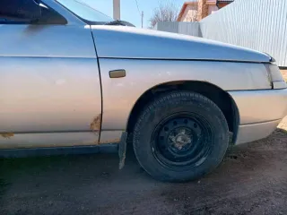 Седан ВАЗ 21101 2005 года, госномер Е306ЕХ156, VIN: XTA21101050871581