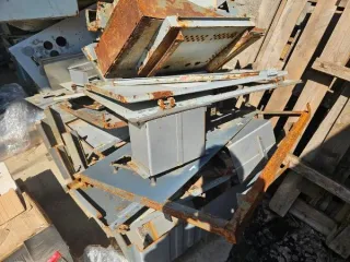 Лом черного металла 247 кг в Санкт-Петербурге. Вес 247,0 кг, реестровый номер 0024КДЗ0000034. Местонахождение: Российская Федерация, Санкт-Петербург, ул. Седова, д.9, навес (расположен напротив литеры Р). Имущество получено в ходе разборки движимого имущества, находящегося в аренде у ООО…