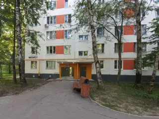 Жилое помещение по адресу: г. Москва, ул. Генерала Тюленева, д. 35, кв. 18, ком. 1, 2 жилой площадью 19,6 кв. м. (Этаж № 5), кадастровый номер: 77:06:0007005:14992 Вид жилого помещения: Жилое Общая площадь: 19.6