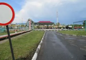 Корпус 33 резервная промежуточная станция, площадь 330,7 кв.м., адрес: г.Омск, мкр. Крутая Горка, Промплощадка №1; кадастровый номер 55:36:220101:438. Земельный участок, площадь 1322 кв.м., местоположение установлено относительно корпуса 33, имеющего почтовый адрес: г.Омск, мкр. Крутая Горка…
