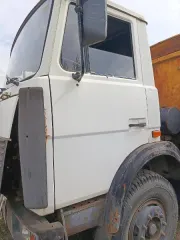 Самосвал МАЗ 551605, 2007 года выпуска, государственный номер С249РН53, идентификационный номер (VIN) Y3M55160570013918, номер кузова (кабины) Y3M55160570013918, номер шасси (рамы) 70013918, номер двигателя 70330456, объём двигателя 14860 см. куб, модель двигателя 238ДЕ219, мощность двигателя 317…