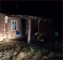 Дом 55,9 кв.м и участок 2999 кв.м, Оренбургская область. Жилой дом, площадью: 55,9 кв.м., с кадастровым номером: 56:07:2001001:549, расположенный на земельном участке, площадью: 2 999 кв.м., с кадастровым номером: 56:07:2001001:206. Адрес: Российская Федерация, Оренбургская область, мр-н…