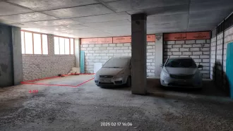 Нежилое помещение - 21 кв.м, кадастровый номер 63:01:0708002:4578
Адрес: Самарская обл., г. о. Самара, вн. р-н Промышленный, г. Самара, ул. Губанова, д. 9, гаражное место 4-9, 
Ведется работа по освобождению от имущества третьих лиц