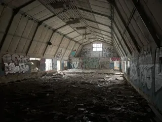 Металлический клуб 469 кв. м и земельный участок 759 кв. м в Тамбовской области. Назначение: нежилое. Площадь здания: 469 кв. м, 2 этажа, подземных этажей нет. Кадастровый номер здания: 68:15:4901002:412. Адрес: РФ, Тамбовская обл., городской округ город Тамбов, поселок Тригуляй, территория СНТ…