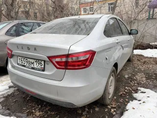Lada Vesta 2017 года, 106 л.с., пробег 333000 км. VIN: XTAGFL110HY091667, регистрационный знак Т659ВМ196.