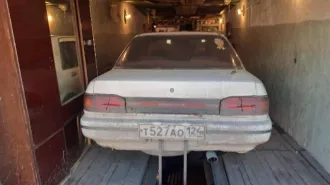 Легковой автомобиль Автомобиль Toyota Carina, 1990 г.в. № кузова АТ170 7004259, расположенный по адресу: Красноярский край, Иланский район, г. Иланский, ул. Ленина, д. 99, индивидуальная собственность. Двигатель транспортного средства был заменен и не вписан в паспорт транспортного средства.