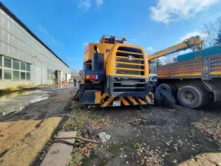 Экскаватор Hitachi ZX 330LC, VIN: HCM1V700L00050875, гос. рег. номер: 77 НМ 5752, 2006 г. в. Покупатель приобретает имущество без залога.