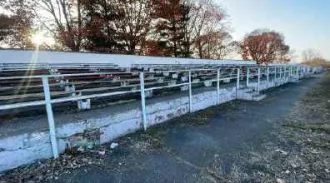 Ипподром 818,9 га Северная Осетия-Алания. Сооружение Беговая дорожка протяженностью 2 400 м, кадастровый номер 15:03:0040103:60, расположенное по адресу: Республика Северная Осетия-Алания, р-н Правобережный, г Беслан, ул Фриева, д 39а. Административное здание площадью 222,0 кв.м., кадастровый номер…