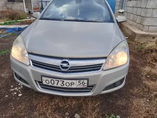 Opel Astra 2007 года выпуска, VIN: W0L0AHL698G015237.