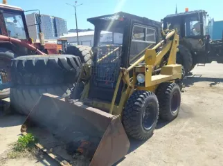 MKS-M-800 2000 Машина коммунально-строительная многоцелевая МКСМ-800. Заводской номер машины (рамы) 238. Двигатель № 097365. Государственный номер: 2466ТУ 16RUS. Тип ТС: Погрузчик. Год изготовления ТС: 2000.