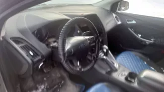 FORD Focus, 2013 г., серо-коричневый, комби (хэтчбек). VIN: X9FKXXEEBKDD53283. Объем двигателя: 1596 см³, мощность: 77 кВт (104.7 л.с.), передний привод, коробка передач: робот. Состояние: удовлетворительное, бывшее в эксплуатации, работоспособное, требует ремонта или замены мелких деталей. Вид…
