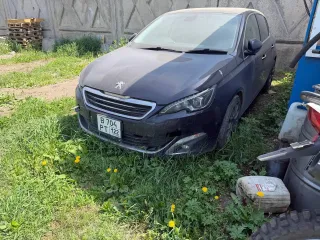 Peugeot 308, 2015. Автомобиль марки PEUGEOT модель 308, 2015 года выпуска, VIN VF3LPHNYWFS117762. Ознакомление с документацией и имуществом осуществляется за свой счет в течение срока приема заявок по адресу ОТ и по месту нахождения имущества (контакт для осмотра 8 924 237 78 78) в рабочие дни с…