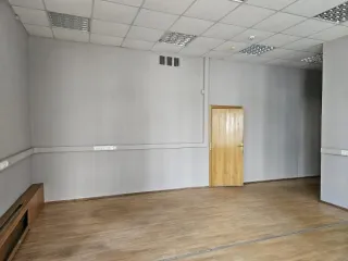 Нежилое помещение по адресу: г. Москва, ул. Яблочкова, д. 8 площадью 246 кв. м, кадастровый номер: 77:02:0020004:6141. Назначение нежилого помещения: Свободное.
