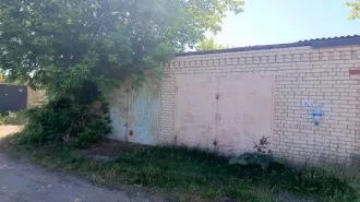 Гараж с земельным участком, 20.7 кв.м, Владимирская область. Нежилое здание, наименование: гараж, кадастровый номер 33:06:010103:619, площадь 20,7 кв.м, количество этажей: 1, адрес: Владимирская область, м.о. Камешковский, г. Камешково, тер. ГСК Камешковец, г-ж 136; земельный участок с кадастровым…