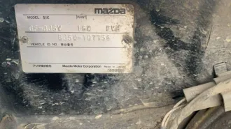 Mazda Familia 1998 года, 130 л.с., пробег 271 240 км, АКПП. Госномер Т450ЕМ49, модель, номер двигателя ZL 229445, номер кузова BJ5W-107756, объем двигателя 1498 куб.см., черный цвет, передний привод. Пробег более 250 тыс.км. Требуется ремонт кузова, имеются значительные повреждения в виде коррозии…