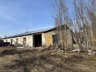 Нежилое здание, Арка, Гаражная 1, 634.4 м², Хабаровский край. Нежилое здание с кадастровым номером 27:11:0010802:215 площадь 634.4 по адресу Российская Федерация, Хабаровский край, м.о. Охотский, с. Арка, ул. Гаражная, д. 1. Год ввода в эксплуатацию: 1967. Количество подземных этажей: 0. Вид…