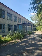 Отдельное офисное здание и здание котельной, площадь 2267,3 кв.м., Ростовская обл, Тацинский район. Этажность: 2, Ростовская обл, Тацинский район, с/п Михайловское, х. Маслов, ул. Школьная, д. 12; здание котельной, 127,1 кв.м., этажность: 1, земельный участок общей площадью 7151 кв.м. Приватизация…