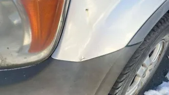 Honda CR-V 2004 года, 158 лс, полный привод, АКПП. Транспортное средство ХОНДА ЦРВ, 2004 года выпуска, кузов JHLRD78894C046531, государственный регистрационный номер С190КЕ54 ТС б/у, возможно наличие скрытых дефектов. Документы на транспортное средство отсутствуют.