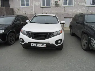Kia Sorento, 2011 года, 175 лс, 100000 км. Автомобиль легковой, марка: Kia, модель: Sorento, VIN: KNAKU811CC5217016, гос. рег. номер: Р935АО774. Объект может быть приобретен с использованием заемных средств ПАО Сбербанк.