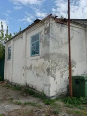 Нежилое помещение 282 кв.м и земельный участок 353 кв.м, КБР, г. Майский, ул. 9 Мая № 1, нежилое помещение в здании с кадастровым номером 07:03:0700005:718, общей площадью 282,0 кв.м., с земельным участком, с кадастровым номером 07:03:0700005:266, общей площадью 353,0 кв.м., объект недвижимости…