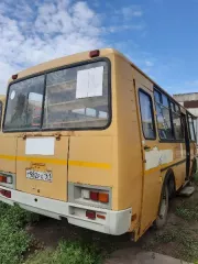 Автобус ПАЗ 32053-70, 2011 года выпуска, заводской № машины (рамы) - отсутствует, № двигателя — 523400 81006078, кузов - Х1М3205СХВ0004735, цвет - желтый, мощность двигателя — 91,2 кВт (124 л.с.). VIN номер: Х1М3205СХВ0004735. Объем двигателя: 4670. Наличие ПТС транспортного средства: 52 НК 578509.