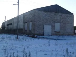 Нежилое здание 666.2 кв.м с земельным участком, Башкортостан по адресу: Республика Башкортостан, р-н Стерлибашевский, с/с Кабакушский, с.Кабакуш, ул.Молодежная д.1в. Общая площадь здания 666,2 кв.м, кадастровый номер 02:43:110101:571. Земельный участок площадью 704 кв.м, кадастровый номер…