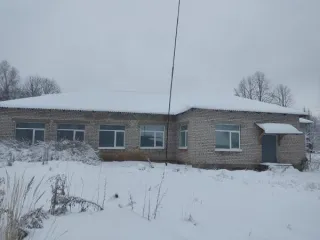 Имущественный комплекс 959.5 кв.м Ярославская область, Борисоглебский район, с.Вощажниково, ул.Советская, д.106 стр.1-4. Кадастровые номера: 76:02:020101:1142 76:02:010101:546 76:02:010101:469 76:02:020101:777. Общая площадь: 959.5
