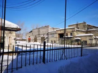 Помещение. Кадастровый номер: 66:61:0213003:3146. Площадь: 587,9 кв.м. Адрес: Свердловская обл., г. Серов, ул. Кузьмина, д. 92, строен. 5. Назначение: нежилое. Этаж: 1. Земельный участок. Кадастровый номер: 66:61:0213003:376. Площадь: 2140 кв.м. Адрес: Свердловская обл., г. Серов, ул. Кузьмина, 92…