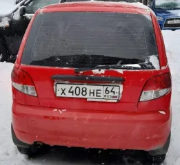 Легковой автомобиль Daewoo Matiz 2011 года выпуска, цвет ярко-красный. VIN: XWB4A11CDBA569960, ПТС: 36 УО 906864, госномер Х408НЕ64. Произведен в Узбекистане. Двигатель бензиновый, модель F8CV 784117RC2, мощность 51 л.с. (37.5 кВт), объем 796 куб.см. Экологический класс третий. Максимальная масса…