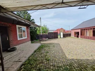 Жилой дом площадью 350 кв. м, кадастровый номер 20:11:0901004:320, земельный участок 1653 кв. м.