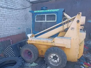 МКСМ-800Н (Машина коммунально-строительная многоцелевая), 2012, государственный регистрационный знак 02 МН 8909. Страна-производитель: Россия, год выпуска: 2012; заводской № машины (рамы): 011634; двигатель №: 1061412011116; цвет: желтый; вид движителя: колесный; мощность двигателя: 36,8 кВт (50…