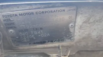 Автомобиль Toyota Carina, 1992 г.в., гос.рег.знак Х062МО 03RUS. Тех.состояние - неудовлетворительное. Требуется ремонт/замена двигателя и АКПП.