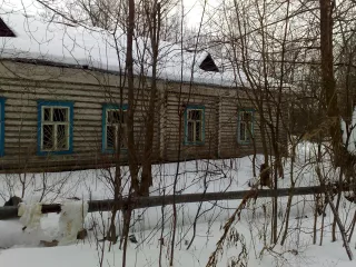 Здание (нежилое) площадью 271.1 кв.м., кад. номер 37:23:010208:45, находящиеся по адресу: Ивановская область, г. Вичуга, ул. Ульяновская, д. 9А, расположенное на 
Земельном участке площадью 3 342 кв.м., кадастровый номер 37:23:010208:2. Вид разрешенного использования: Для размещения…