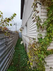 Здание 511 кв.м. и право аренды земельного участка 801 кв.м. в Краснодарском крае. Здание нежилое, площадью 511 кв.м., кадастровый номер 23:50:0301090:37, адрес: Краснодарский край, Тихорецкий район, г. Тихорецк, ул. Паровозная, 2в. Право аренды земельного участка площадью 801 кв.м., категория…