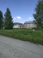 Нежилое здание с кадастровым номером 58:22:0580101:252, общей площадью 1450 кв.м., расположенное по адресу: Пензенская область, р-н. Никольский, с. Ильмино, ул. Центральная, д. 17. Количество этажей: 2 (в том числе подземных – 0). Год завершения строительства: 1988, наименование: школа. Нежилое…