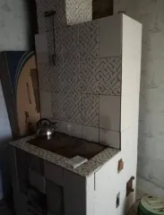 Доля в квартире 35.2 кв.м, жилое назначение, 2 этаж. Адрес: Россия, Архангельская область, м.р-н Ленский, с.п. Сафроновское, с. Яренск, Набережная Подбельского, дом 11, квартира 5. Кадастровый номер: 29:09:080102:77