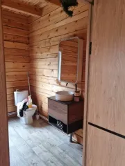 Два дома 121,5 м² и участки 859 м² в Забайкальском крае. Земельный участок, общей площадью 859 м2, кадастровый номер: 75:22:660121:1242. Жилой дом, площадью 121,5 м2, кадастровый номер: 75:22:660121:1990. Расположены по адресу: Забайкальский край, Читинский муниципальный район, сельское поселение…