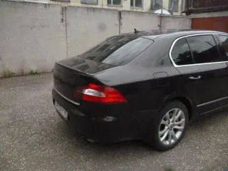 Skoda Superb 2012 легковой автомобиль, идентификационный номер TMBCC83T5D9008931, год изготовления 2012. Пробег: 503994. Вид транспорта: легковой. Объем двигателя: 3597. Год выпуска: 2012. Коробка передач: АКПП. Привод: полный. Государственный регистрационный знак: Н813ЕТ40. Мощность двигателя: 260…