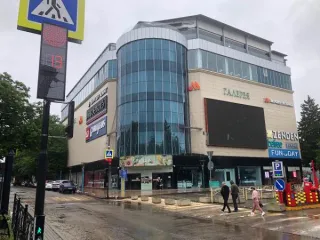 ТОРГОВО-РАЗВЛЕКАТЕЛЬНЫЙ комплекс «Галерея»,  площадь 11173,1 кв.м, кадастровый номер 26:33:150308:45, количество этажей: 7, в том числе подземных 1, адрес: Российская Федерация, Ставропольский край, г. Пятигорск, пр-кт Кирова, д. 65. Имущество должника ООО «Дом Одежды», ИНН 3302005748…
