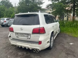 Автомобиль Lexus LX 570 , 2008 года выпуска, цвет – перламутрово-белый, государственный номер В123ВХ41, идентификационный номер (VIN) JTJHY00W174015351, номер шасси (рамы) JTJHY00W174015351, номер кузова (прицепа) JTJHY00W174015351, номер двигателя 3026924, мощность двигателя – 367 л.с, объем…