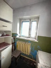 Квартира, 30.3 кв.м, Нижегородская область, жилое помещение расположено на 2 этаже 2-этажного квартирного жилого кирпичного дома, материал стен – кирпич, перекрытия – железобетонные, отделка стен – штукатурка, оклеены обоями, окна наружные с деревянными рамами, двери дощатые, отопление центральное…