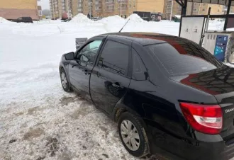 Lada Granta 219040, 2023 года, 90 лс, 134833 км. Автомобиль: LADA GRANTA 219040, идентификационный номер (VIN): XTA219040R0954489, год выпуска: 2023 г., пробег 134 833 км., цвет Черный, двигатель 1596 куб.см., коробка передач механическая, руль левый, состояние удовлетворительное.